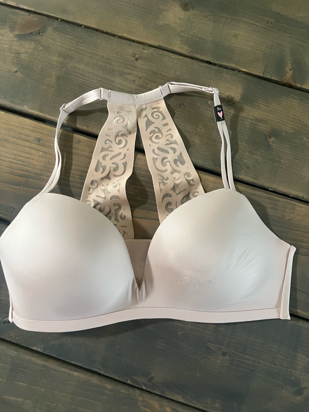 NWT Victoria’s Secret Light Pink Padded No Wire Bra